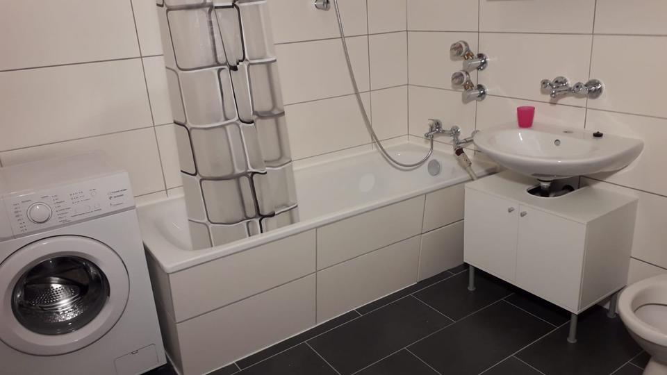 Etagenwohnung Duisburg Essenberg - 3.5 Zimmer, 88 m&sup2;, 695&euro; | Angebot:26675471