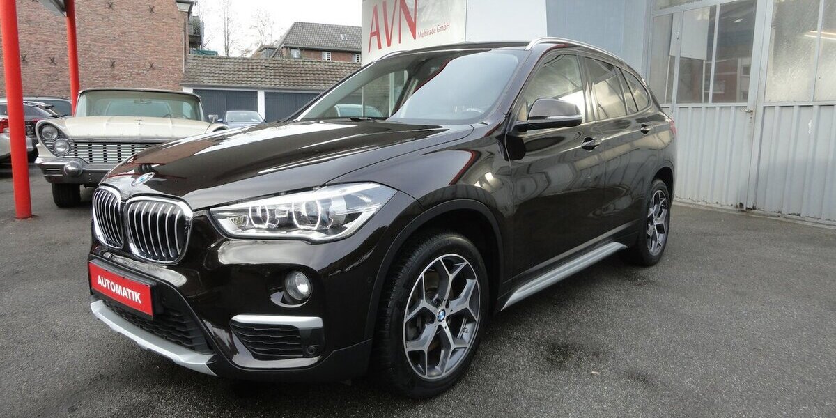 BMW X1 20 d xLine 4x4 Autom Navi Leder SHZ PDC LED 208.000 km 14.999 &euro; Neuss 41462