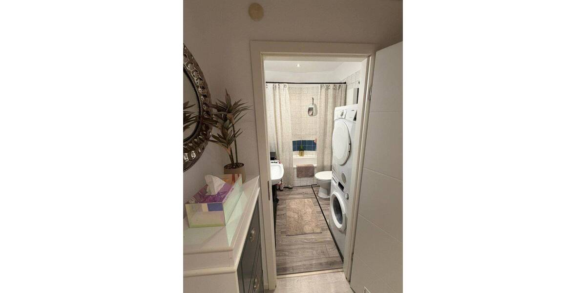 Etagenwohnung Düsseldorf Rath - 2 Zimmer, 41 m&sup2;, 164.000&euro; | Angebot:26919400