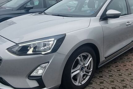 Ford Focus 116.869 km 10.398 &euro; Mönchengladbach 41063