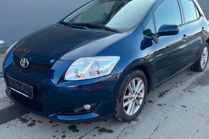 Toyota Auris 155.081 km 3.800 &euro; Neuss 41472