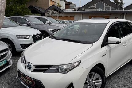 Toyota Auris 147.150 km 9.499 &euro; Mönchengladbach 41238