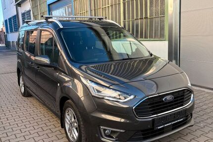 Ford Grand Tourneo 38.019 km 18.490 &euro; Düsseldorf 40231