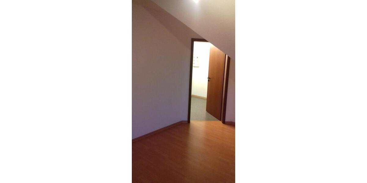 Dachgeschoßwohnung Düsseldorf Stadtbezirk 8 - 2 Zimmer, 42 m&sup2;, 580&euro; | Angebot:26020395