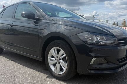 VW Polo 72.000 km 12.100 &euro; Düsseldorf 40470
