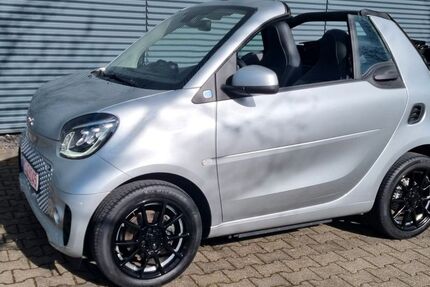 Smart ForTwo 28.500 km 16.750 &euro; Mönchengladbach Bökelberg 41063