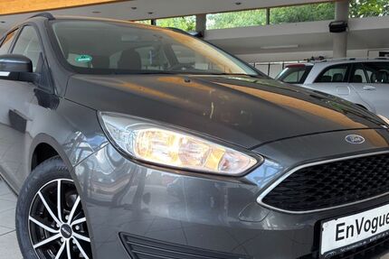 Ford Focus 54.865 km 7.950 &euro; Wegberg 41844