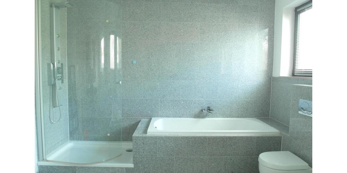 Etagenwohnung Meerbusch Necklenbroich - 5 Zimmer, 174 m&sup2;, 2.500&euro; | Angebot:25884384