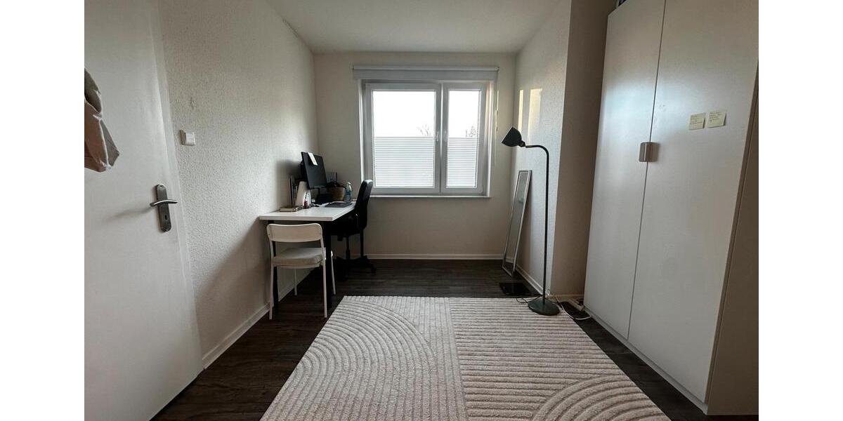 Etagenwohnung Düsseldorf Stadtbezirk 3 - 1 Zimmer, 30 m&sup2;, 695&euro; | Angebot:25996428