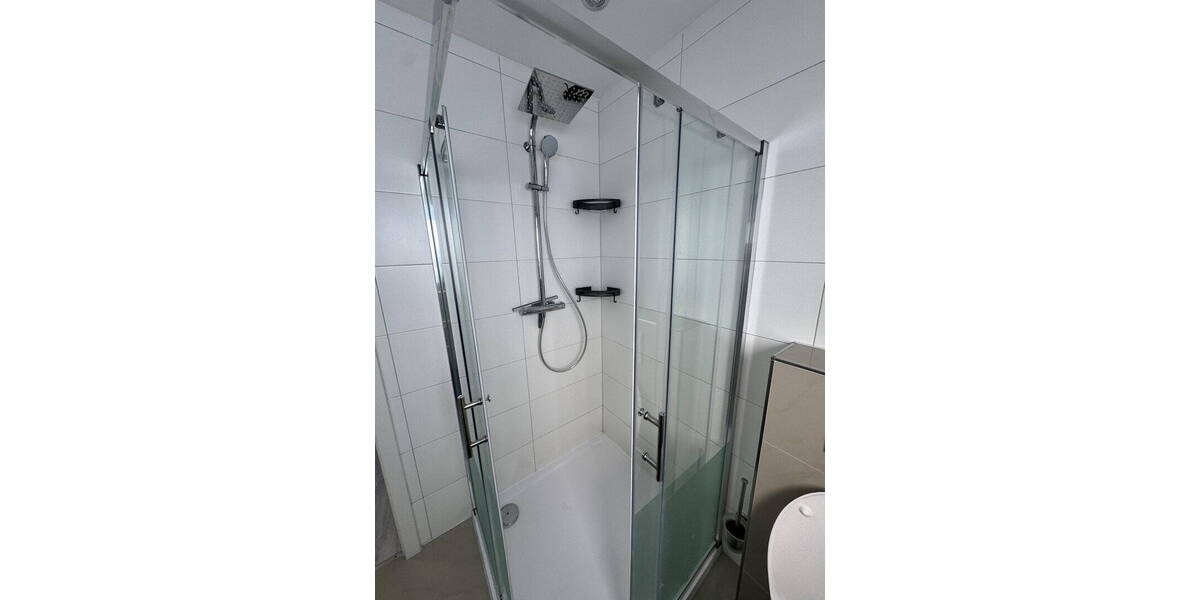 Etagenwohnung Düsseldorf Lohausen - 2 Zimmer, 80 m&sup2;, 1.400&euro; | Angebot:26511662