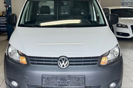 VW Caddy 140.000 km 5.990 &euro; Düsseldorf 40599