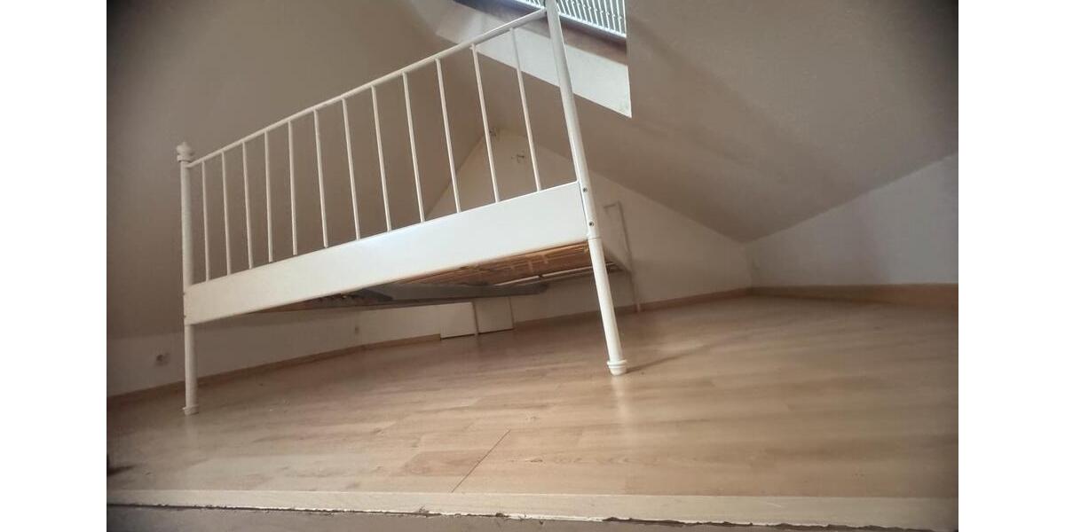 Etagenwohnung Duisburg Beeck - 3 Zimmer, 80 m&sup2;, 450&euro; | Angebot:26507396