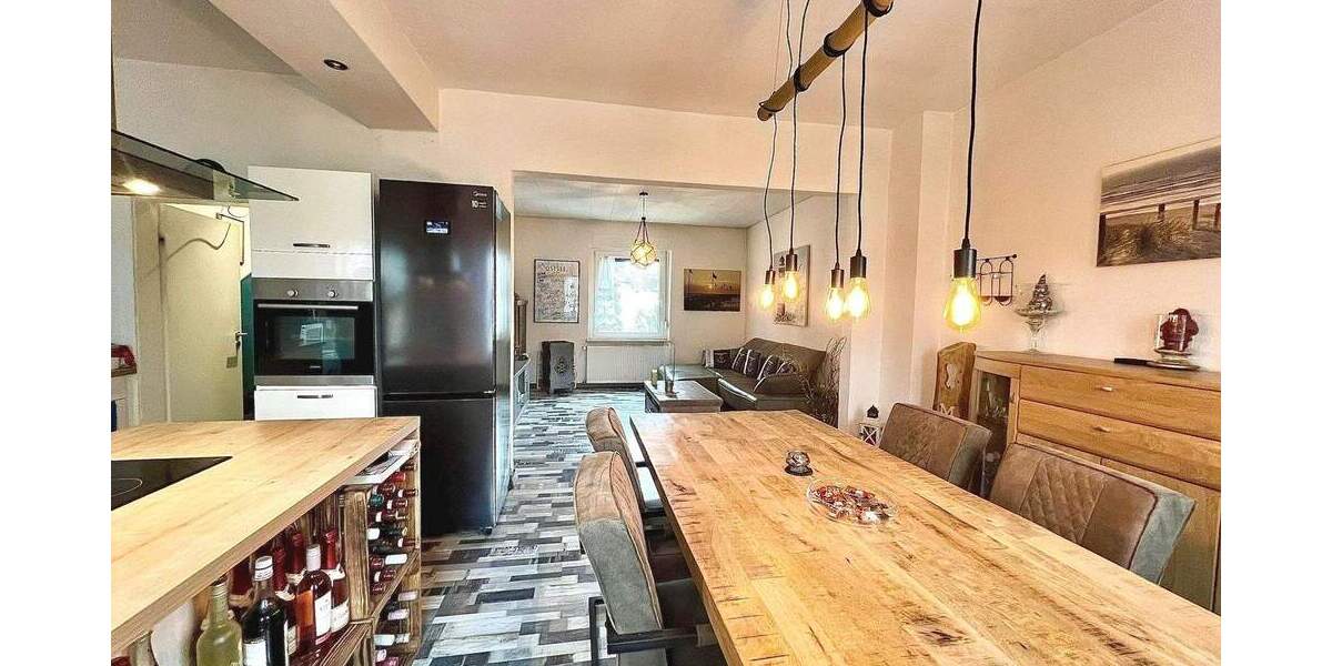 Mehrfamilienhaus, Wohnhaus Krefeld Uerdingen - 6 Zimmer, 145 m&sup2;, 259.000&euro; | Angebot:25692546