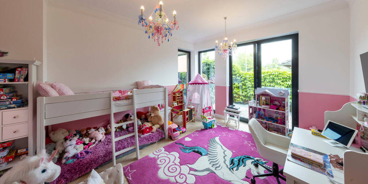 Bungalow Neuss Stadionviertel - 8 Zimmer, 242 m&sup2;, 2.400.000&euro; | Angebot:26585137