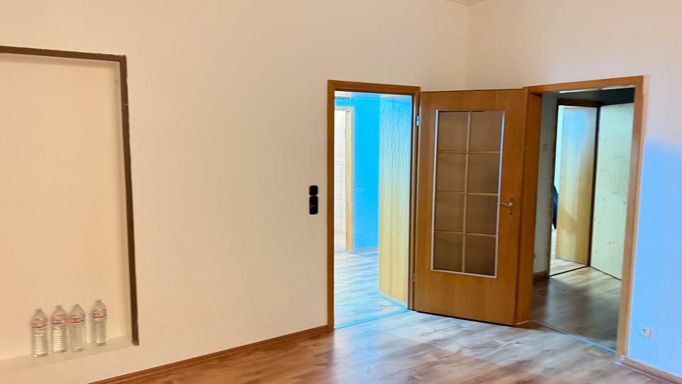 Etagenwohnung Duisburg Rheinhausen - 2 Zimmer, 60 m&sup2;, 625&euro; | Angebot:26036957