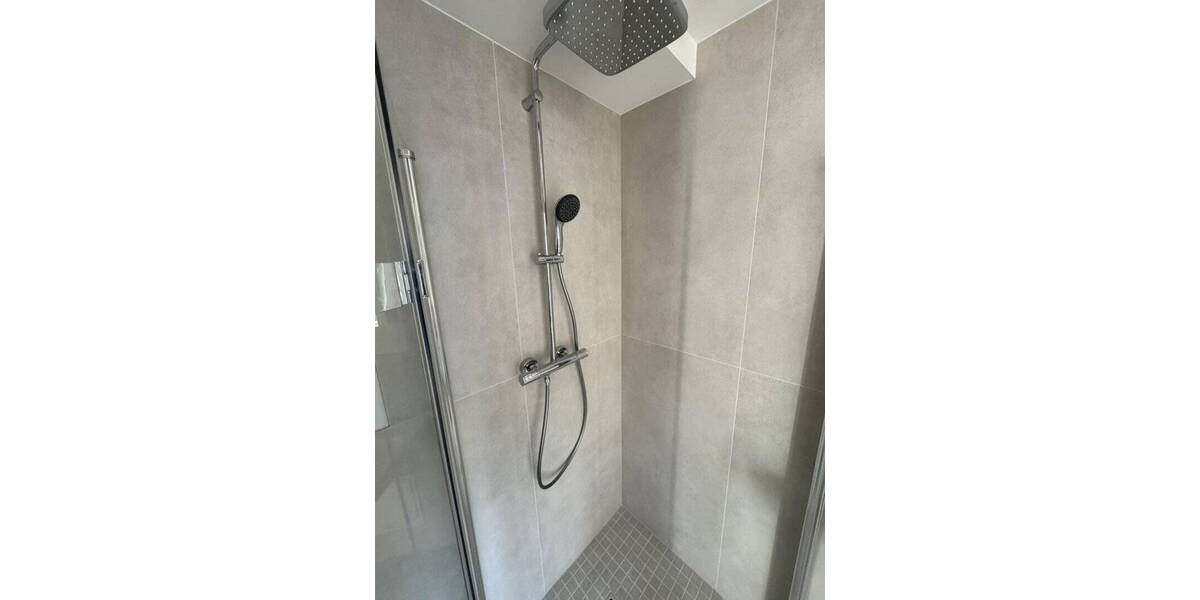 Etagenwohnung Düsseldorf Stadtmitte - 2 Zimmer, 33 m&sup2;, 975&euro; | Angebot:26654597
