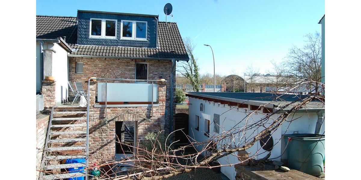 Doppelhaushälfte Mönchengladbach West - 5 Zimmer, 102 m&sup2;, 320.000&euro; | Angebot:26041510