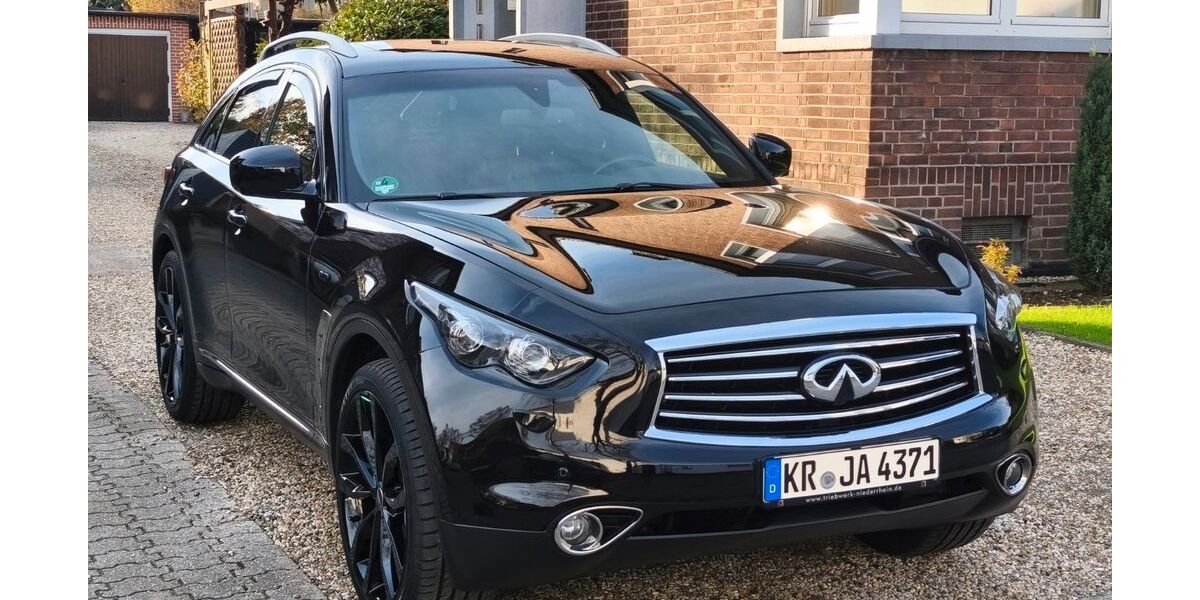 INFINITI QX70 97.000 km 19.998 &euro; Krefeld 47804