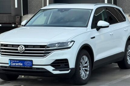 VW Touareg 133.305 km 33.800 &euro; Nettetal 41334
