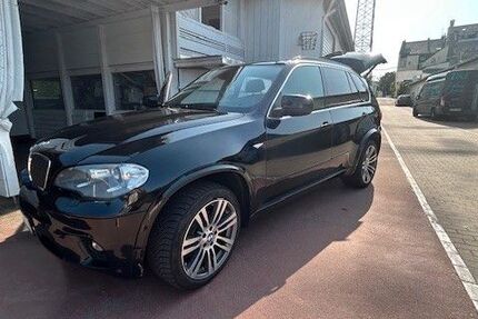 BMW X5 257.000 km 13.300 &euro; Düsseldorf 40591