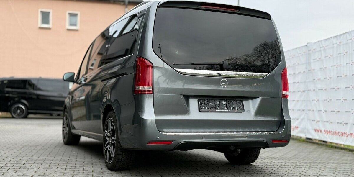 Mercedes-Benz V 300 d Lang / AMG Paket / 4MATIC / Leder / AHK 70.000 km 54.490 &euro; Mönchengladbach 41066
