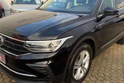 VW Tiguan 101.420 km 25.950 &euro; Mönchengladbach 41236