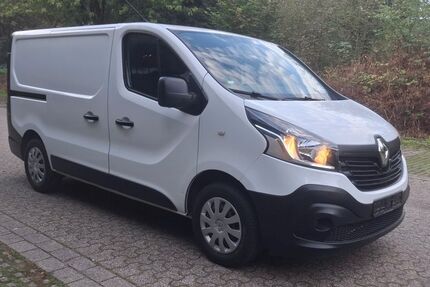 Renault Trafic 156.426 km 10.290 &euro; Duisburg 47167