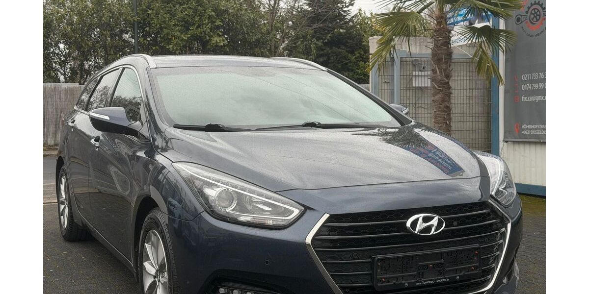 Hyundai i40 210.070 km 6.900 &euro; Düsseldorf 40627