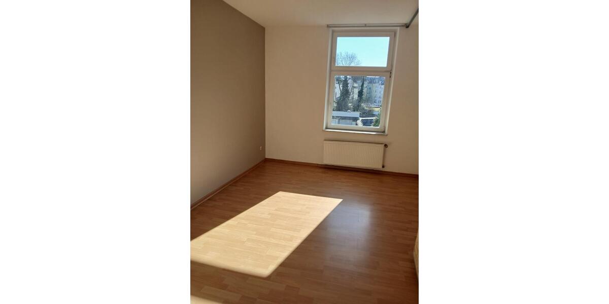 Etagenwohnung Düsseldorf Stadtbezirk 3 - 1 Zimmer, 89 m&sup2;, 700&euro; | Angebot:25538388