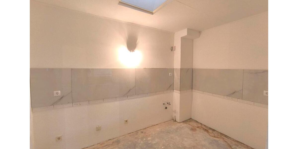 Dachgeschoßwohnung Wegberg - 3 Zimmer, 74 m&sup2;, 179.000&euro; | Angebot:23386090