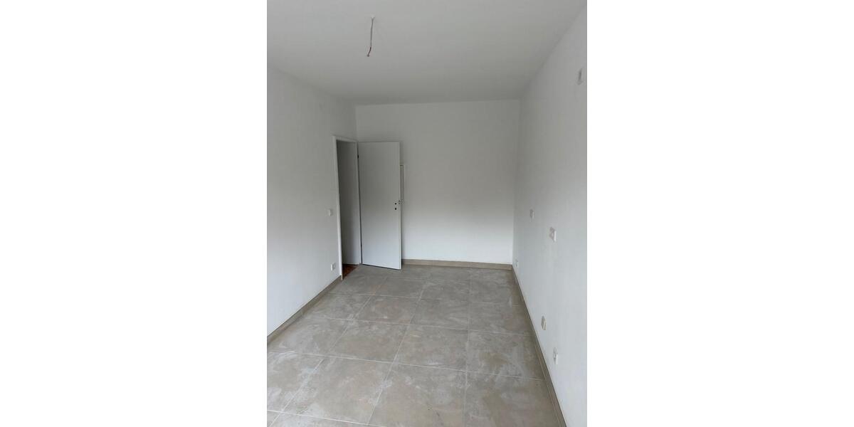 Erdgeschoßwohnung Mettmann - 3 Zimmer, 90 m&sup2;, 1.300&euro; | Angebot:26675445