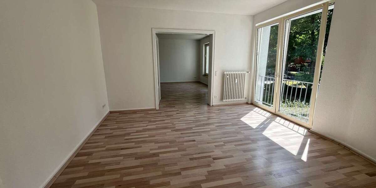 Etagenwohnung Düsseldorf Düsseltal - 4 Zimmer, 105 m&sup2;, 1.072&euro; | Angebot:26691357