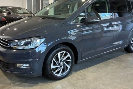 VW Touran 174.036 km 14.900 &euro; Willich 47877