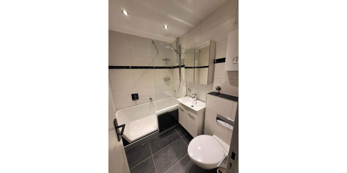 Etagenwohnung Mönchengladbach Schrievers - 3 Zimmer, 86 m&sup2;, 170.000&euro; | Angebot:25760393