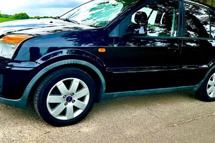 Ford Fusion 156.000 km 2.650 &euro; Bedburg 50181