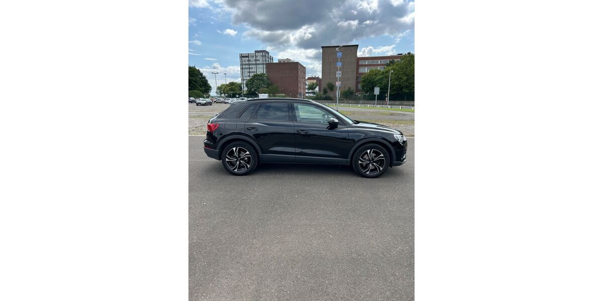Audi Q3 85.000 km 23.990 &euro; Krefeld 47829