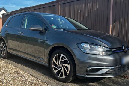 VW Golf 88.234 km 15.500 &euro; Düsseldorf 40227