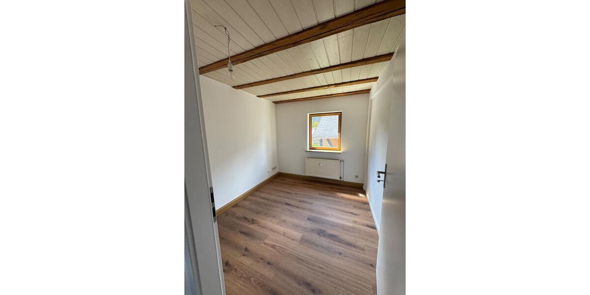 Etagenwohnung Düsseldorf Niederkassel - 4 Zimmer, 106 m&sup2;, 950&euro; | Angebot:26608721
