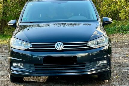VW Touran 142.000 km 11.800 &euro; Viersen 41747