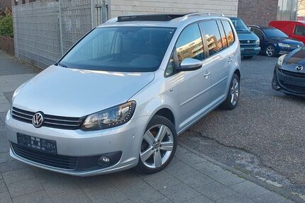 VW Touran 144.000 km 10.390 &euro; Mönchengladbach 41061