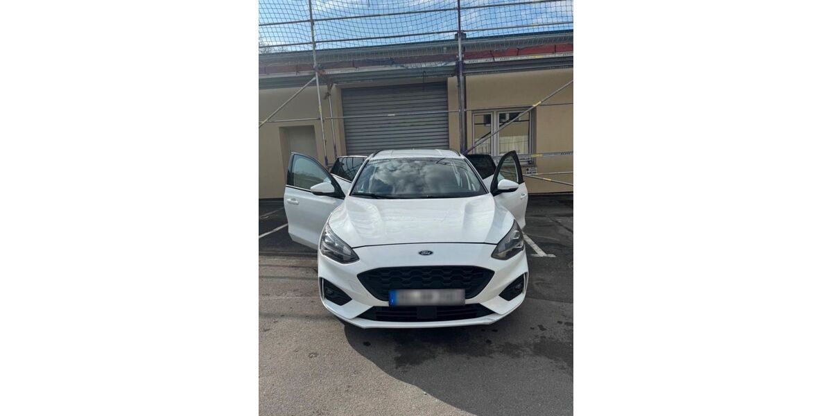 Ford Focus 120.700 km 12.369 &euro; Duisburg 47057