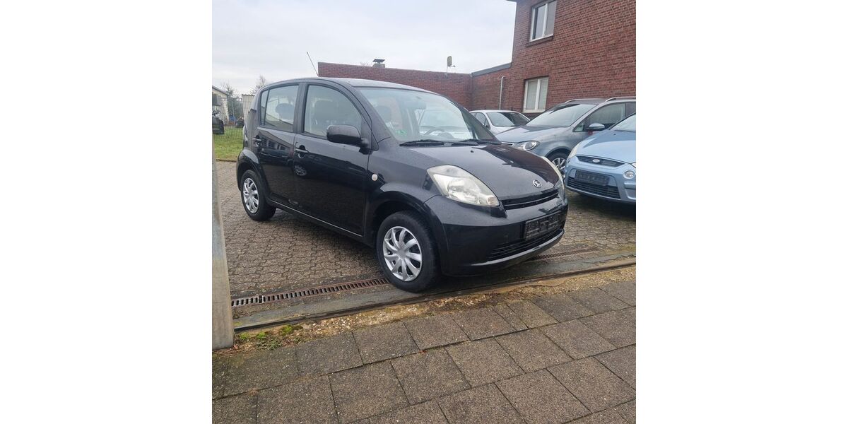 Daihatsu Sirion 92.800 km 2.500 &euro; Wegberg 41844