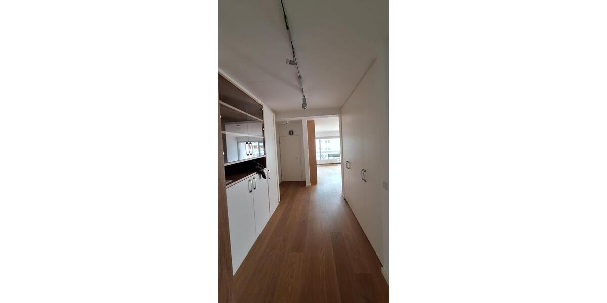 Etagenwohnung Mülheim an der Ruhr Broich - 2 Zimmer, 76 m&sup2;, 950&euro; | Angebot:25803679