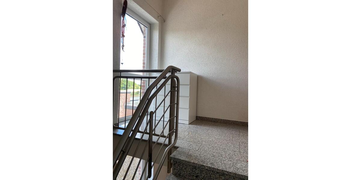 Dachgeschoßwohnung Mönchengladbach Ost - 1 Zimmer, 45 m&sup2;, 600&euro; | Angebot:26631245