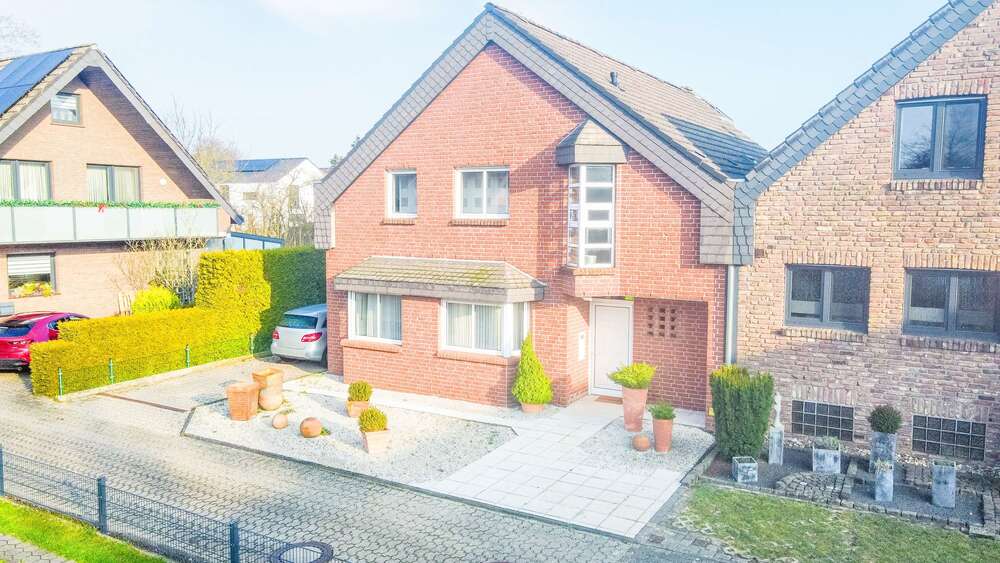 Einfamilienhaus Neukirchen-Vluyn Vluyn - 6 Zimmer, 182 m&sup2;, 569.000&euro; | Angebot:25088952