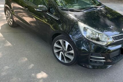 Kia Rio 53.850 km 8.900 &euro; Duisburg 47169