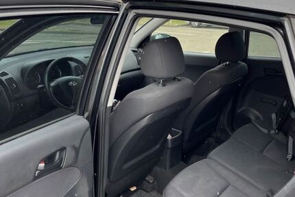 Hyundai i30 149.000 km 2.300 &euro; Krefeld 47805