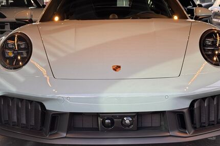 Porsche 992 5.675 km 194.000 &euro; Kamp-Lintfort 47475