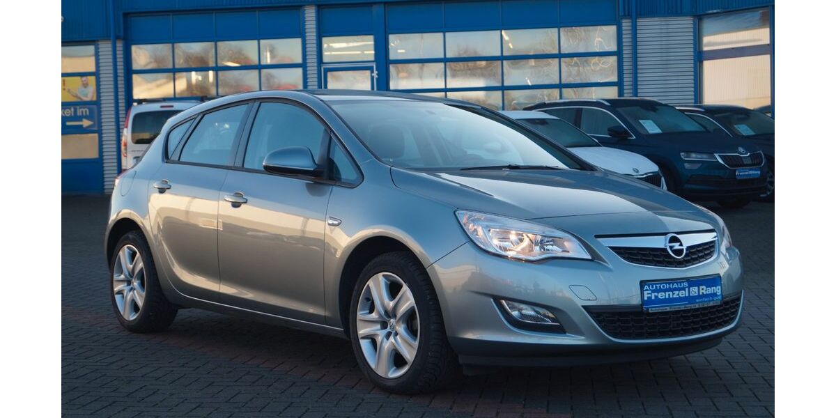 Opel Astra 23.600 km 8.950 &euro; Nettetal 41334