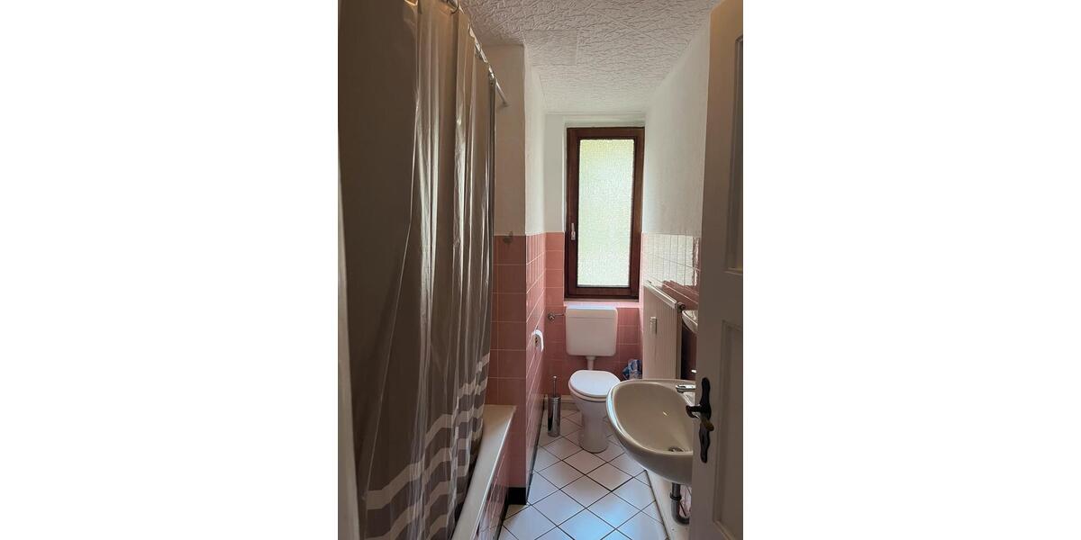 Erdgeschoßwohnung Krefeld - 2 Zimmer, 60 m&sup2;, 585&euro; | Angebot:26662633